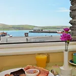 The Quayside 4* דינגל